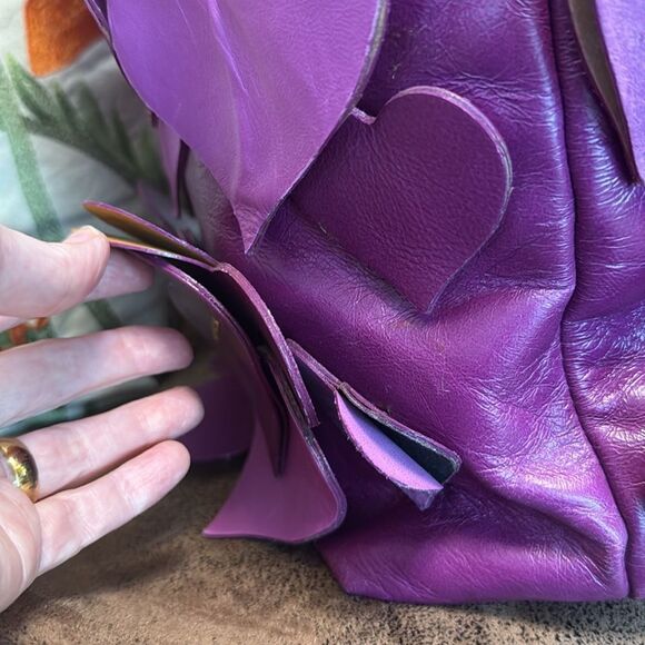 MARC JACOBS ITALY BIG HEART FUCHSIA LEATHER CUTOUT BAG C383189 EUC TAGS $1895 - Picture 14 of 17